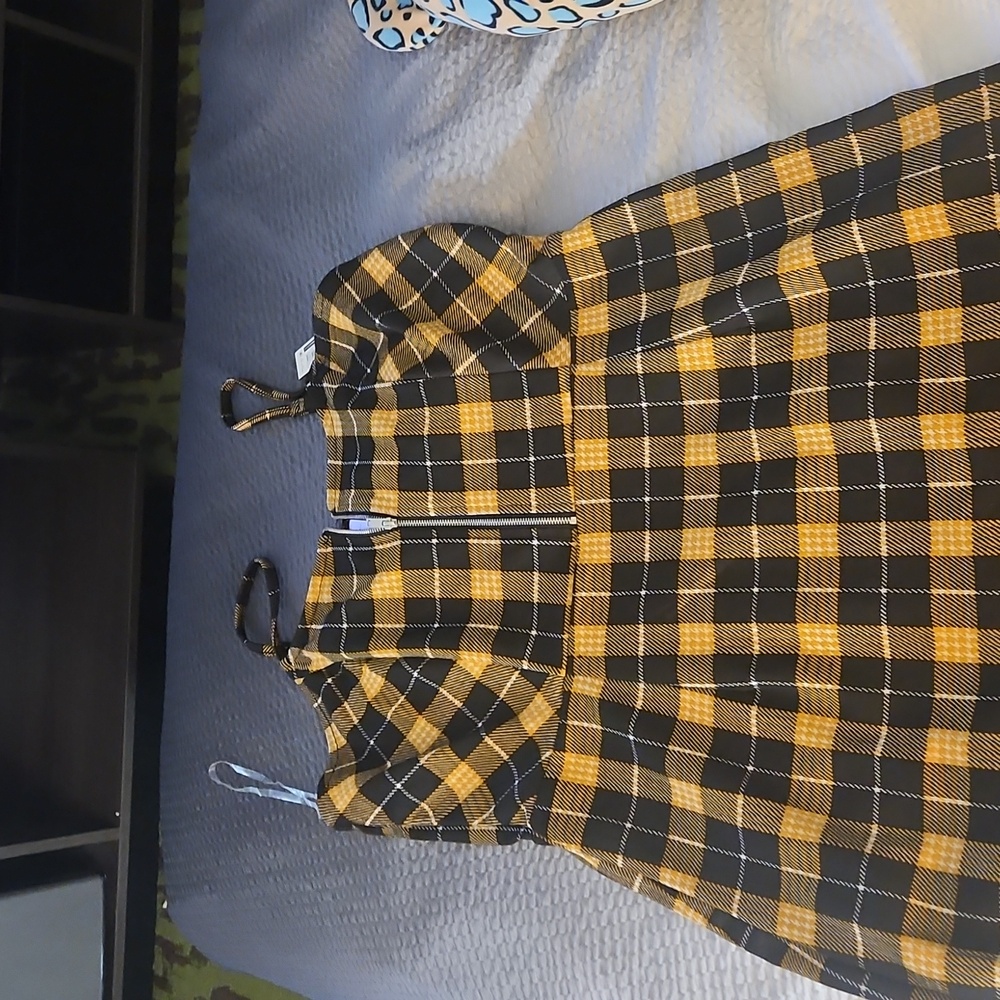 No Boundaries Yellow and Black Plaid Garment